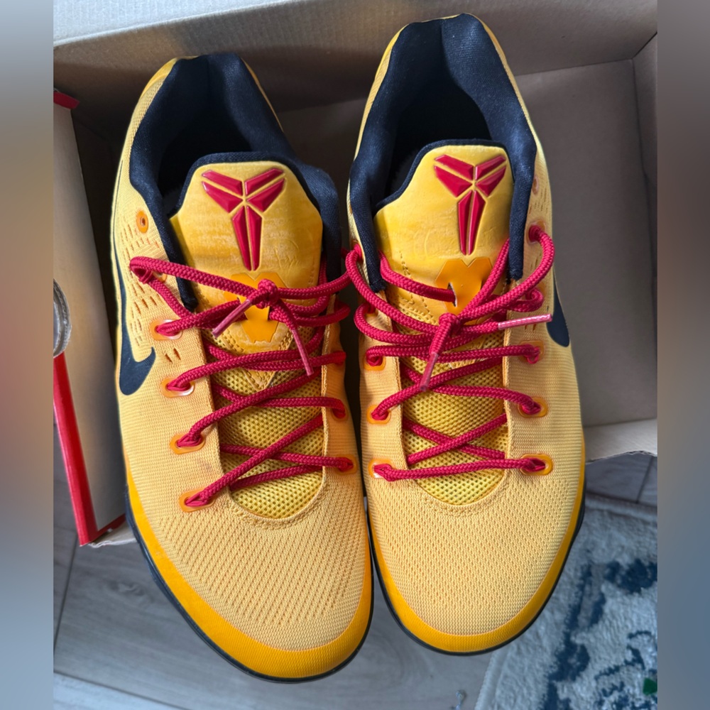 Nike Kobe 9 EM Bruce Lee OG🔥🔥🔥 - Picture 3 of 13